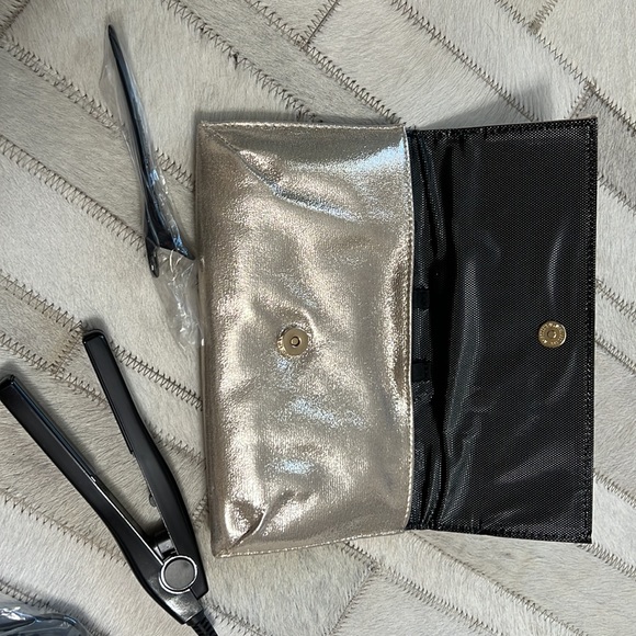 Victoria’s Secret 3 pieces set mini hair straightener - Picture 4 of 9